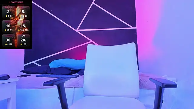 VynnyBlacke  online show from 12, 10, 2025