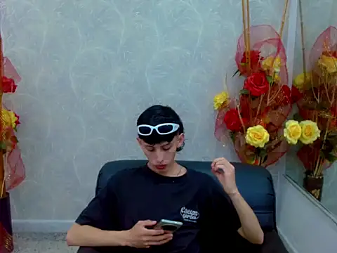 thaigo twink38 online show from 8, 10, 2025