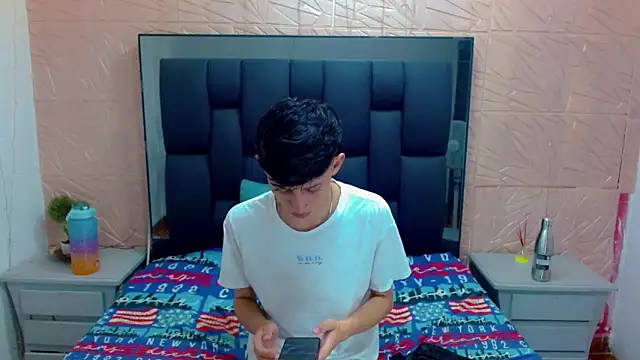 thaigo twink38 online show from 27, 10, 2025