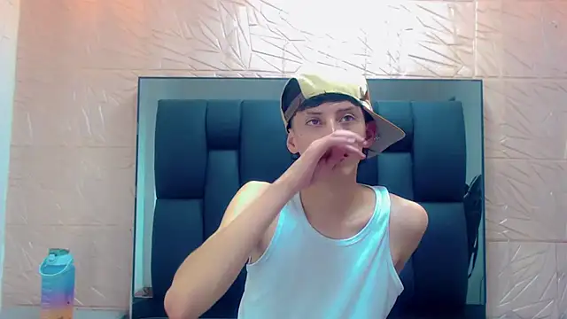 thaigo twink38 online show from 27, 11, 2025