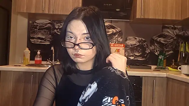 Beeping Creature online show from 8, 2, 2026