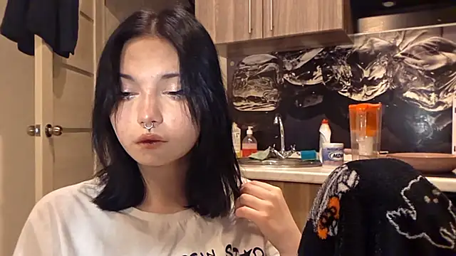 Beeping Creature online show from 15, 2, 2026