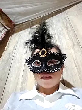 Snapshot of Tuyet_xx chatting on 2, 10, 2025 Tuyet xx online show from 2, 10, 2025