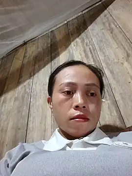 Snapshot of Tuyet_xx chatting on 17, 10, 2025 Tuyet xx online show from 17, 10, 2025