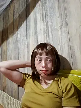 Snapshot of Tuyet_xx chatting on 31, 10, 2025 Tuyet xx online show from 31, 10, 2025