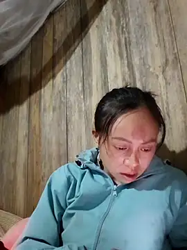 Snapshot of Tuyet_xx chatting on 30, 11, 2025 Tuyet xx online show from 30, 11, 2025