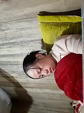 Snapshot of Tuyet_xx chatting on 1, 12, 2025 Tuyet xx online show from 1, 12, 2025