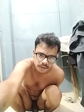 sexybobby13 online show from 15, 10, 2025