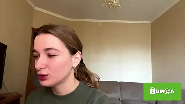 Snapshot of CoraJamerson chatting on 4, 10, 2025 CoraJamerson online show from 4, 10, 2025