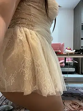 lee ly online show from 10, 4, 2026