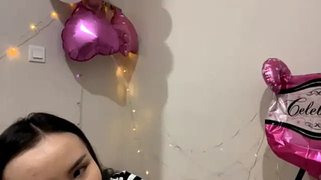 CarollFalick online show from 25, 10, 2025