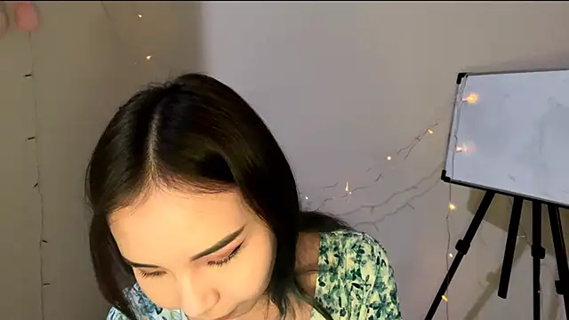 CarollFalick online show from 4, 12, 2025