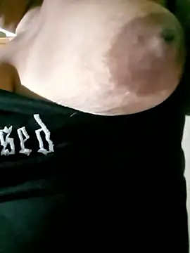 Hotmommax online show from 9, 1, 2026