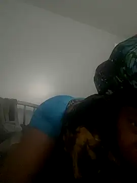 Snapshot of we_wet chatting on 30, 9, 2025 we wet online show from 30, 9, 2025