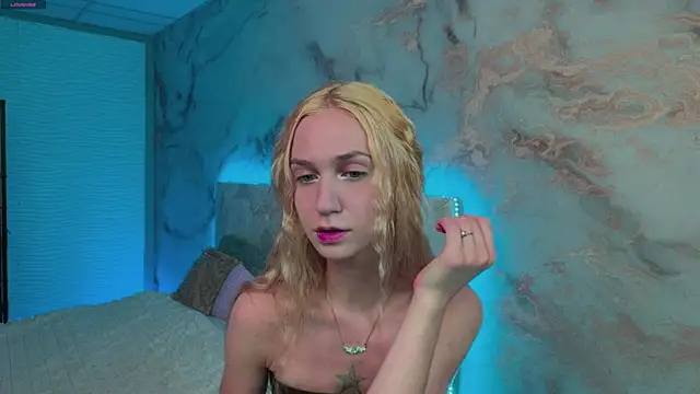 Snapshot of SerenaCrystall chatting on 30, 7, 2026 SerenaCrystall online show from 30, 7, 2026