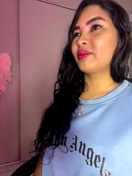 EmilyZuits online show from 22, 11, 2025