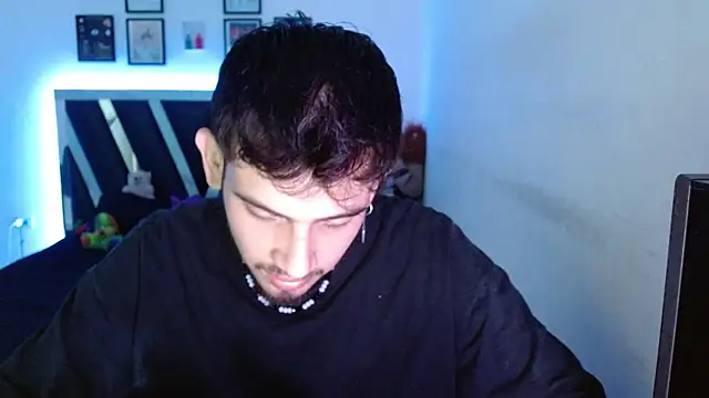 Snapshot of Sebasxxl12 chatting on 5, 1, 2026 Sebasxxl12 online show from 5, 1, 2026