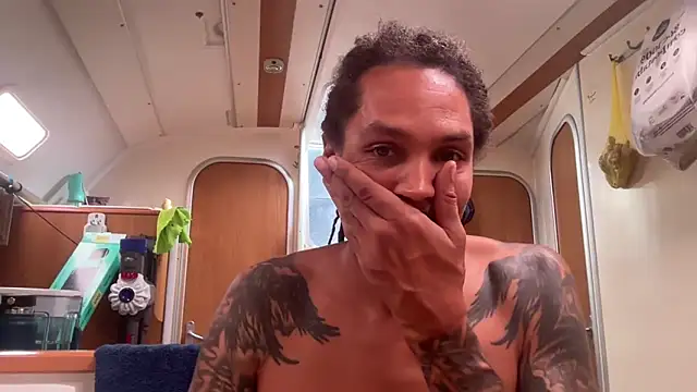 Monk and Mia online show from 25, 10, 2025