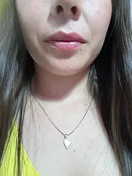 Snapshot of EmmaValencia_ chatting on 8, 5, 2026 EmmaValencia online show from 8, 5, 2026