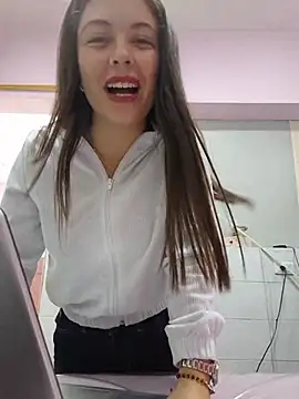 Snapshot of EmmaValencia_ chatting on 29, 5, 2026 EmmaValencia online show from 29, 5, 2026