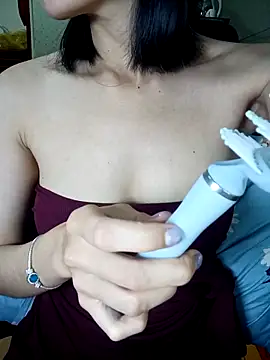 BiCute688 online show from 6, 11, 2025