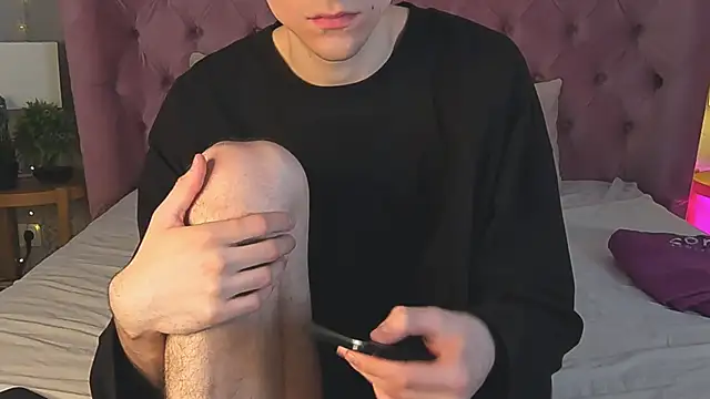 Ellis Rin online show from 5, 11, 2025