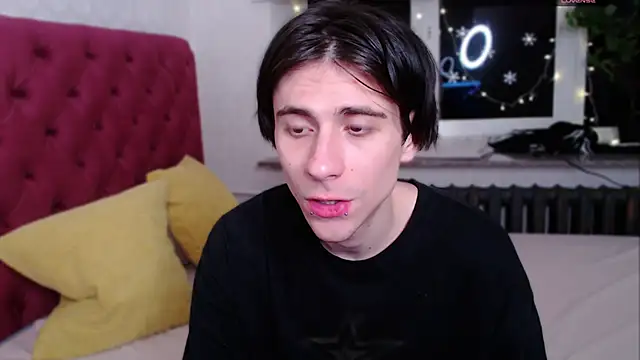 Ellis Rin online show from 3, 12, 2025