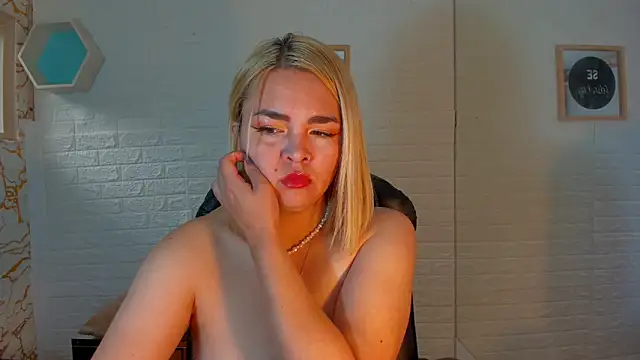 Eily Blunts online show from 19, 10, 2025