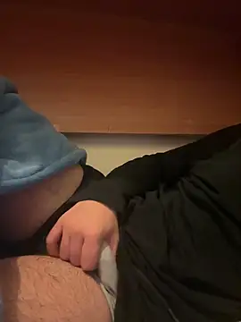 cazzo18cm3 online show from 2, 10, 2025