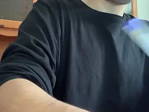 cazzo18cm3 online show from 2, 10, 2025