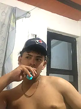 Snapshot of JUAN_SEXI_BOY20 chatting on 12, 10, 2025 JUAN SEXI BOY20 online show from 12, 10, 2025