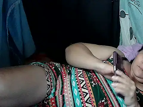 Snapshot of milagrose_rose chatting on 24, 3, 2026 milagrose rose online show from 24, 3, 2026