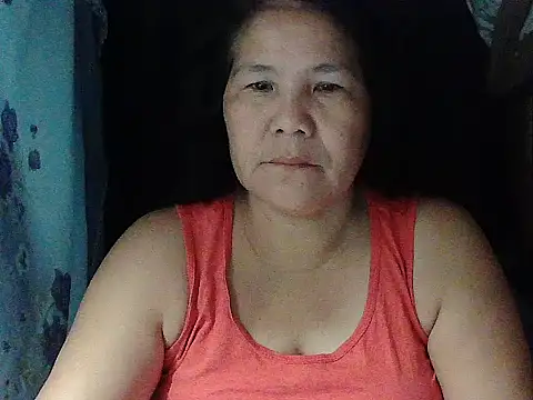 Snapshot of milagrose_rose chatting on 2, 4, 2026 milagrose rose online show from 2, 4, 2026