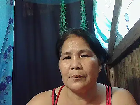 Snapshot of milagrose_rose chatting on 4, 4, 2026 milagrose rose online show from 4, 4, 2026