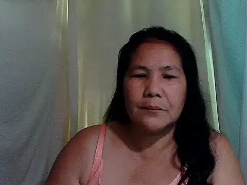 Snapshot of milagrose_rose chatting on 10, 4, 2026 milagrose rose online show from 10, 4, 2026