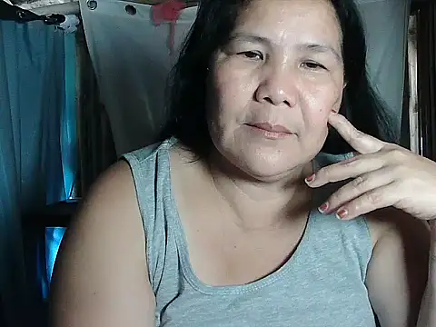 Snapshot of milagrose_rose chatting on 14, 4, 2026 milagrose rose online show from 14, 4, 2026