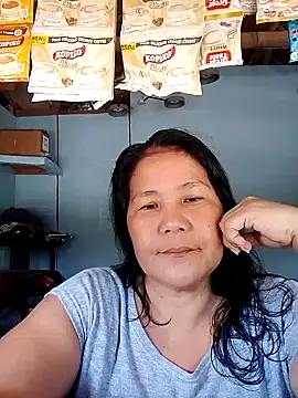 Snapshot of milagrose_rose chatting on 28, 4, 2026 milagrose rose online show from 28, 4, 2026