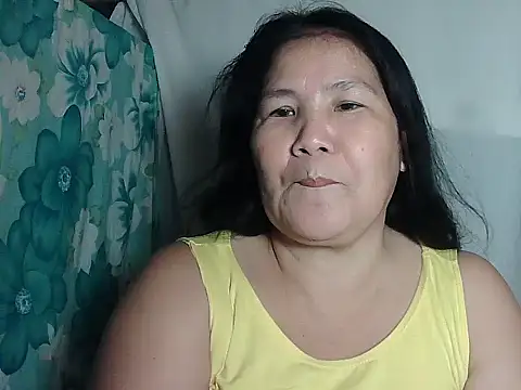 Snapshot of milagrose_rose chatting on 3, 5, 2026 milagrose rose online show from 3, 5, 2026