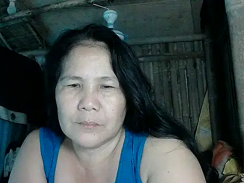 Snapshot of milagrose_rose chatting on 4, 5, 2026 milagrose rose online show from 4, 5, 2026