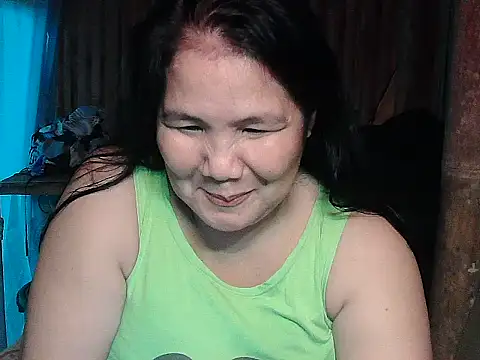 Snapshot of milagrose_rose chatting on 12, 5, 2026 milagrose rose online show from 12, 5, 2026