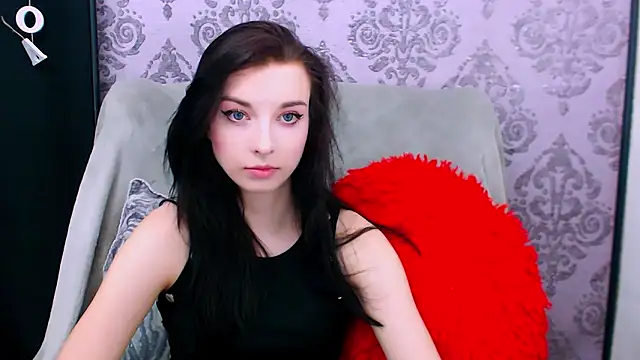 Snapshot of DominantLuna chatting on 24, 5, 2026 DominantLuna online show from 24, 5, 2026