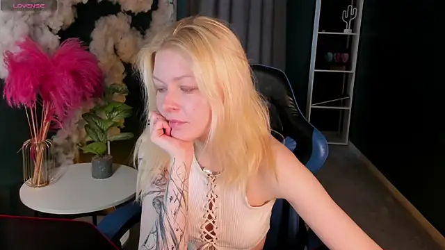 Callista a online show from 6, 4, 2026