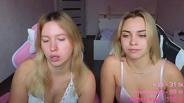 Snapshot of stefany_and_bettany chatting on 21, 10, 2025 stefany and bettany online show from 21, 10, 2025