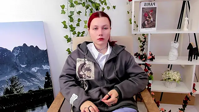 Snapshot of SabineSeta chatting on 1, 10, 2025 SabineSeta online show from 1, 10, 2025