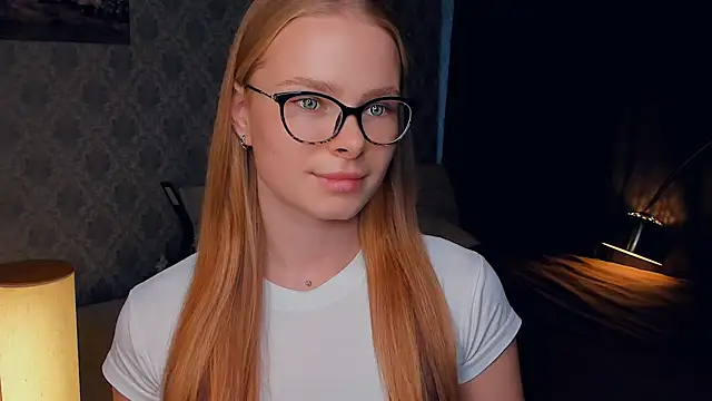 Snapshot of LibbyVenzeio chatting on 8, 10, 2025 LibbyVenzeio online show from 8, 10, 2025