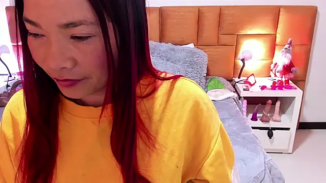 Snapshot of Mafe_Kailina chatting on 5, 12, 2025 Mafe Kailina online show from 5, 12, 2025