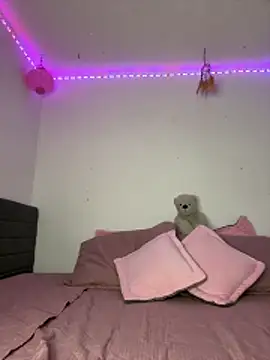 saramooon online show from 8, 4, 2026