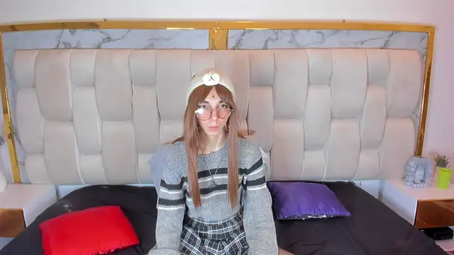 Scaarlett 22  online show from 17, 2, 2026