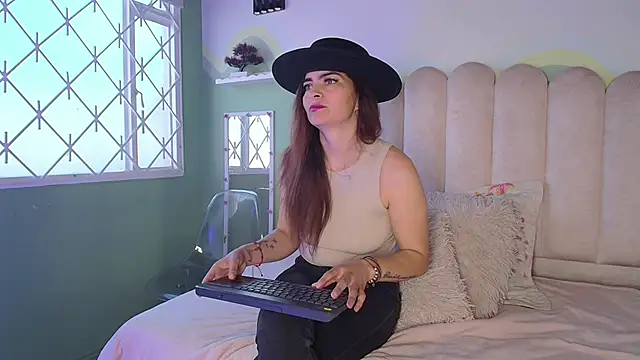 BiancaLuxx  online show from 1, 3, 2026