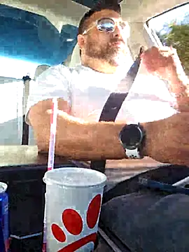 Roddog18 online show from 4, 12, 2025